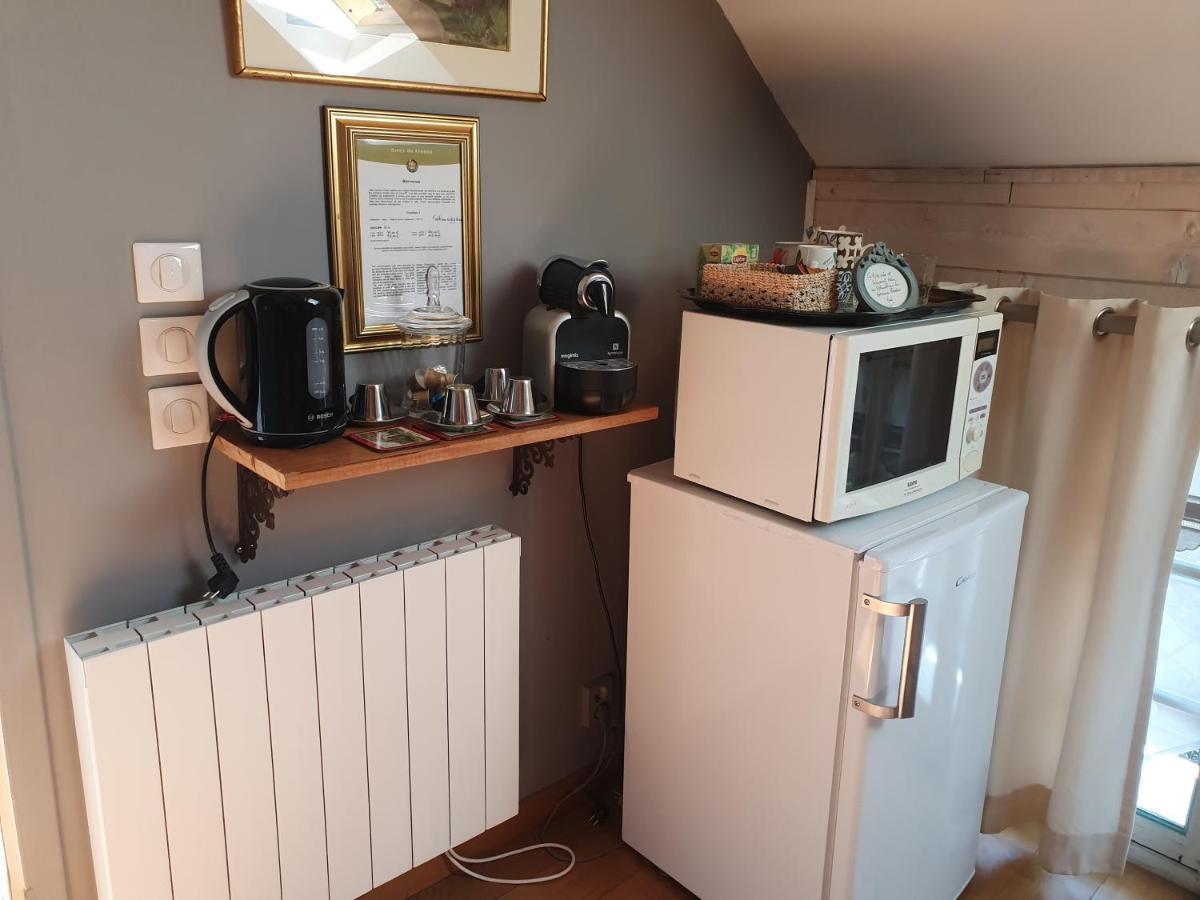 Bed and Breakfast Les Glycines Ури Экстерьер фото