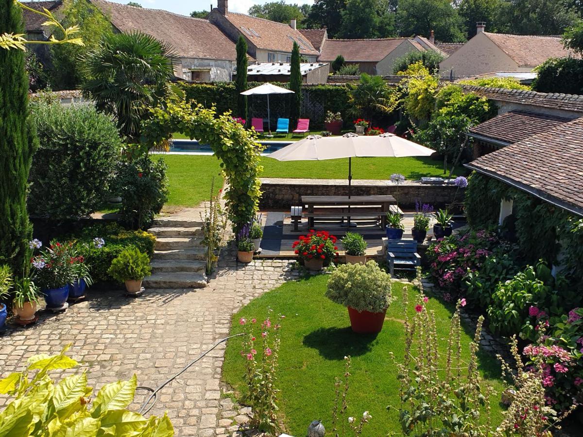 Bed and Breakfast Les Glycines Ури Экстерьер фото