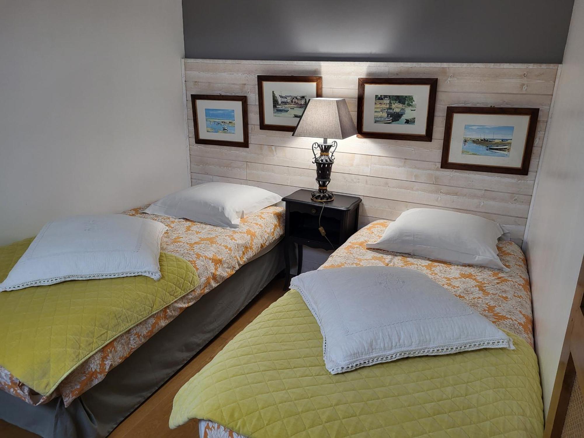 Bed and Breakfast Les Glycines Ури Экстерьер фото